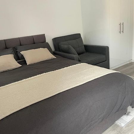 Studio Flat Private Shower Wc And Kitchenette London Eksteriør bilde